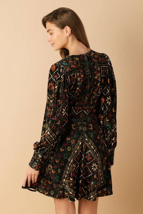 finding-myself-velvet-woven-mini-dress Flying Tomato-Sophia's Style-2